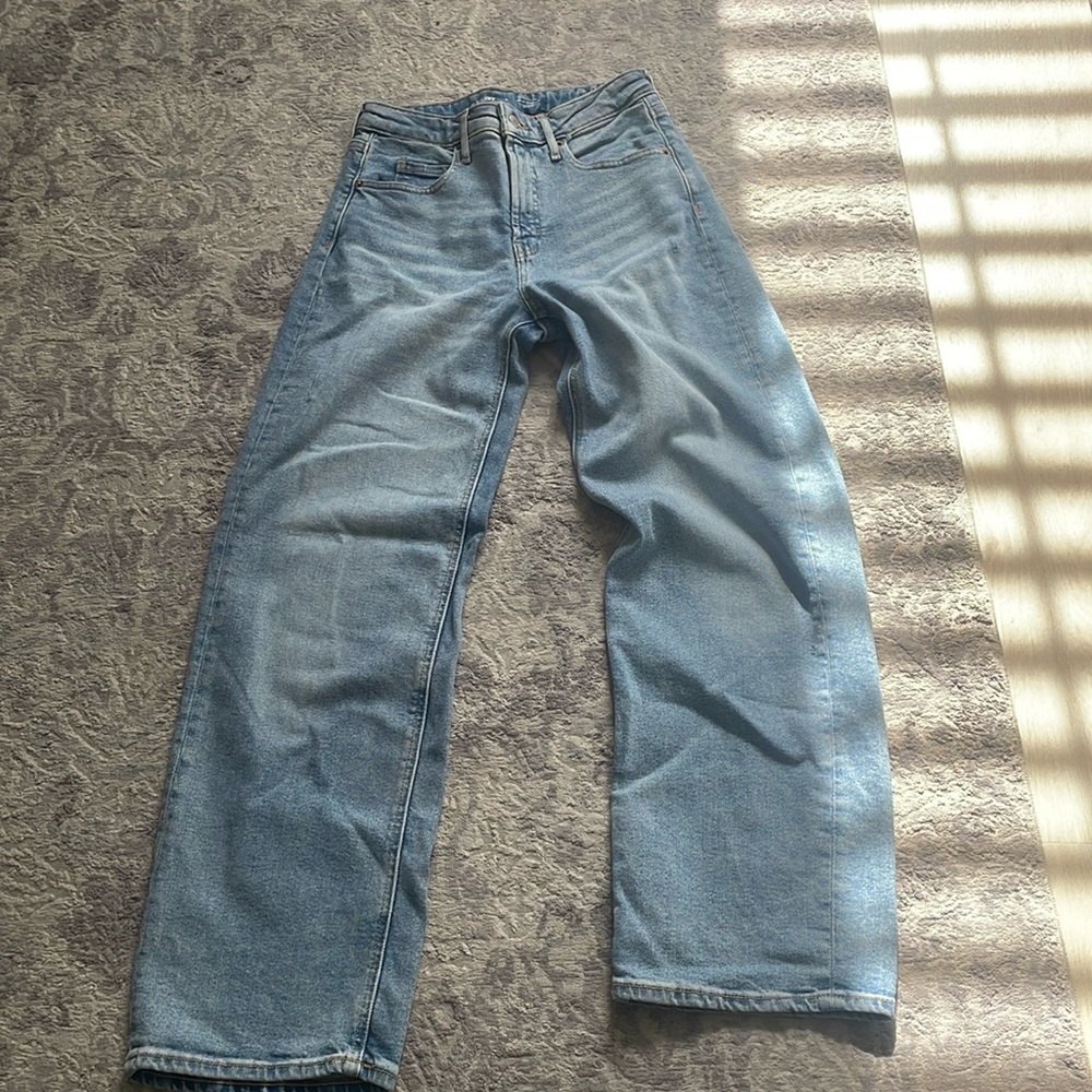 Light blue jeans size 2 womens long